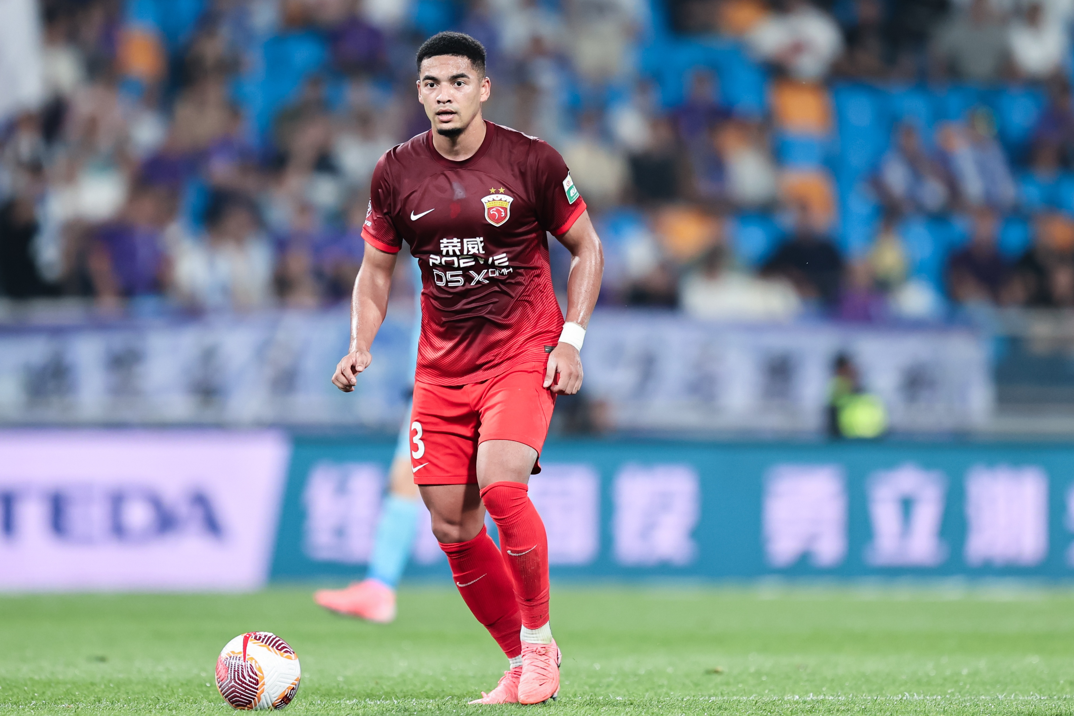 AYX中国官网-集结日上海海港调整名单以备CBA季后赛，豪取连胜环节打磨，引发热议，资深球员宣示担当的简单介绍